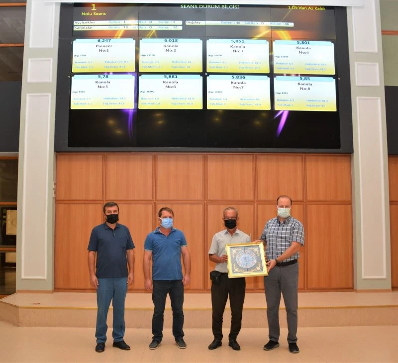 Yeni mahsul ayçiçeği borsada satışa sunuldu
