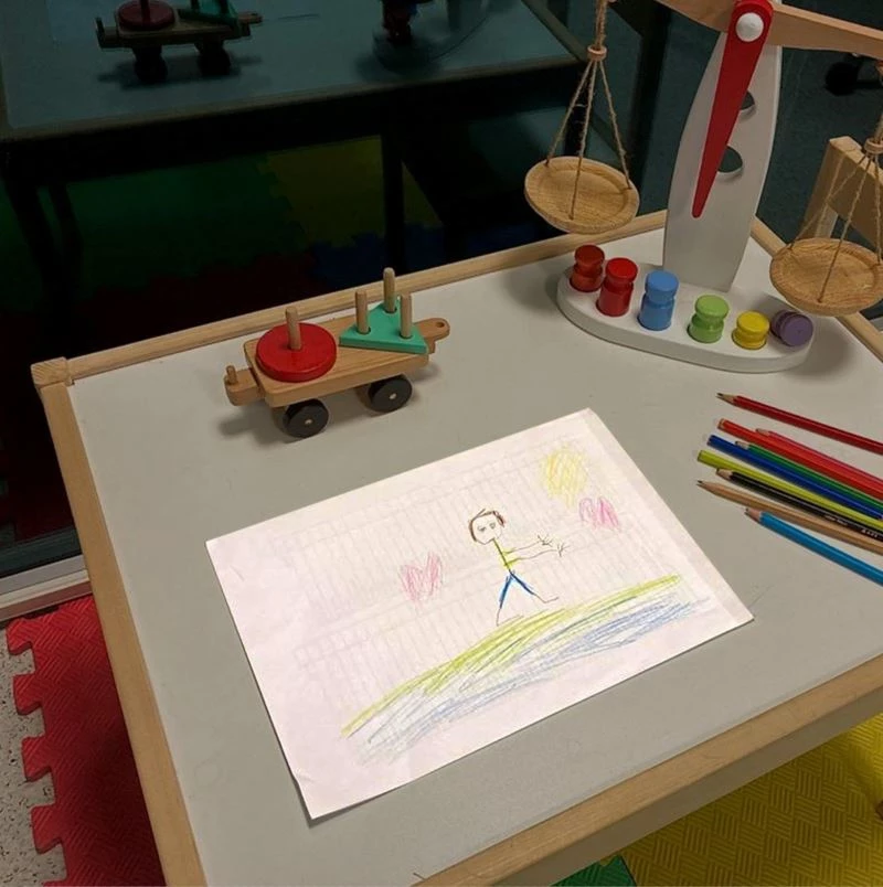 Resimler çocukların iç dünyasını yansıtıyor
