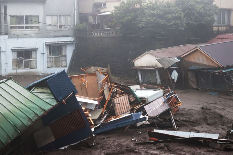 Japonya’yı vuran sel ve heyelanda 300 ev zarar gördü
