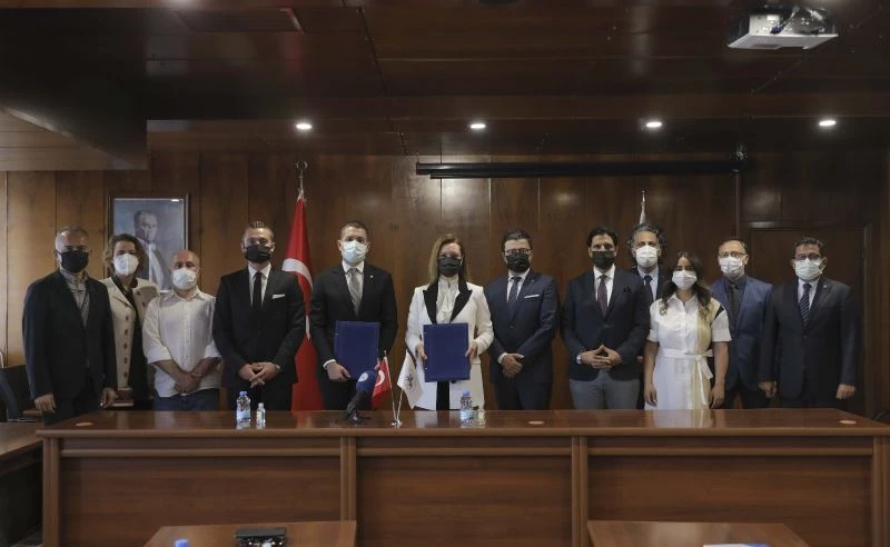 DEÜ’den genç iş insanlarına destek
