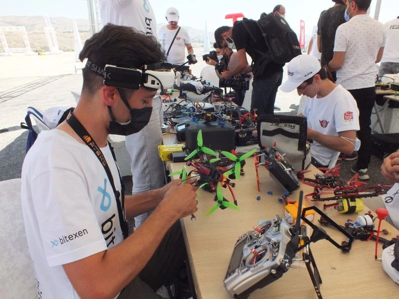 Türkiye Drone Şampiyonası finalinin ilk etabı Elazığ’da başladı
