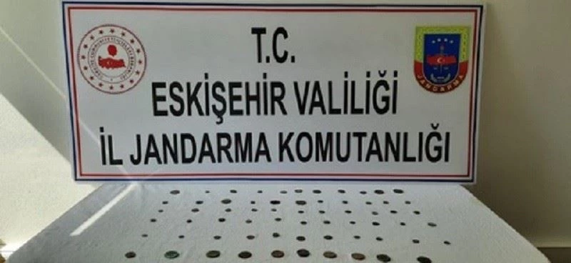 Elindeki 65 adet sikkeyi satamadan yakalandı
