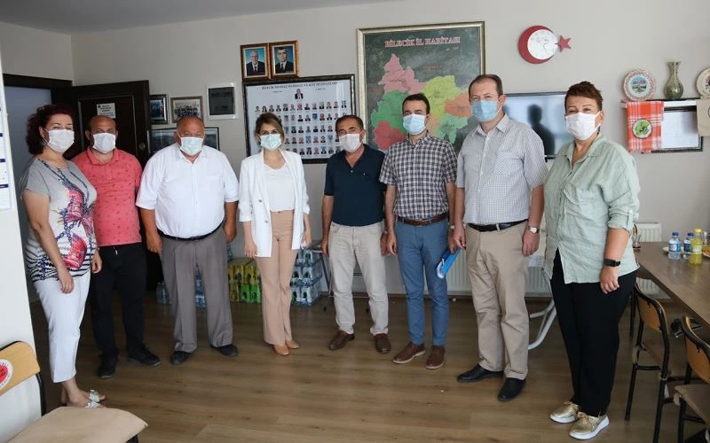 Genel Sekreteri  Bayrakçı, muhtarların sorunlarını dinledi
