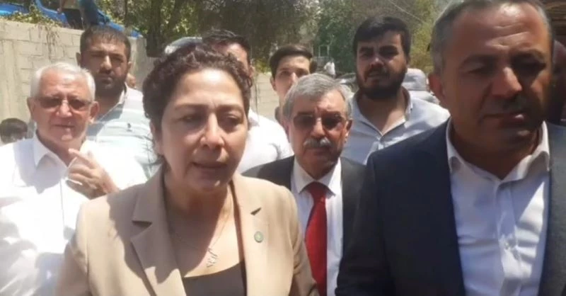 Yangın mağduru vatandaş İyi Partili Önşen’i yanan evine almadı
