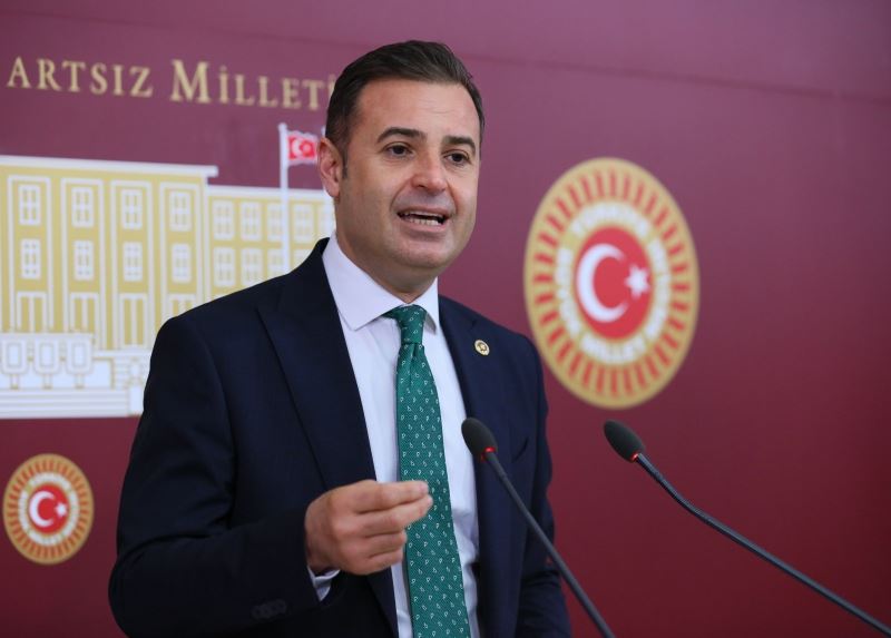 CHP Genel Başkan Yardımcısı Ahmet Akın: “Balıkesir’in ormanları yangın tehdidi altında”
