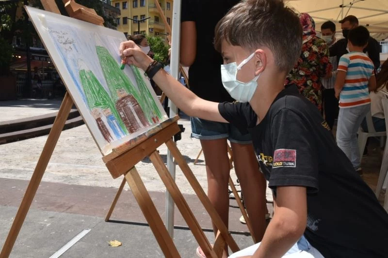 Çocuklar hayallerindeki Görele’yi çizdi
