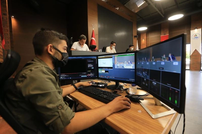 Pamukkale Belediyesi ihaleleri canlı yayında yapıyor
