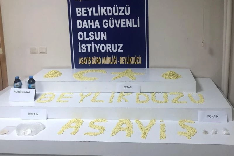 Beylikdüzü’nde hurdalığa uyuşturucu baskını
