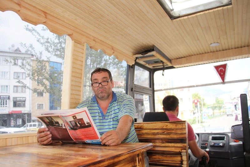 Eski otobüsleri karavana çeviriyor
