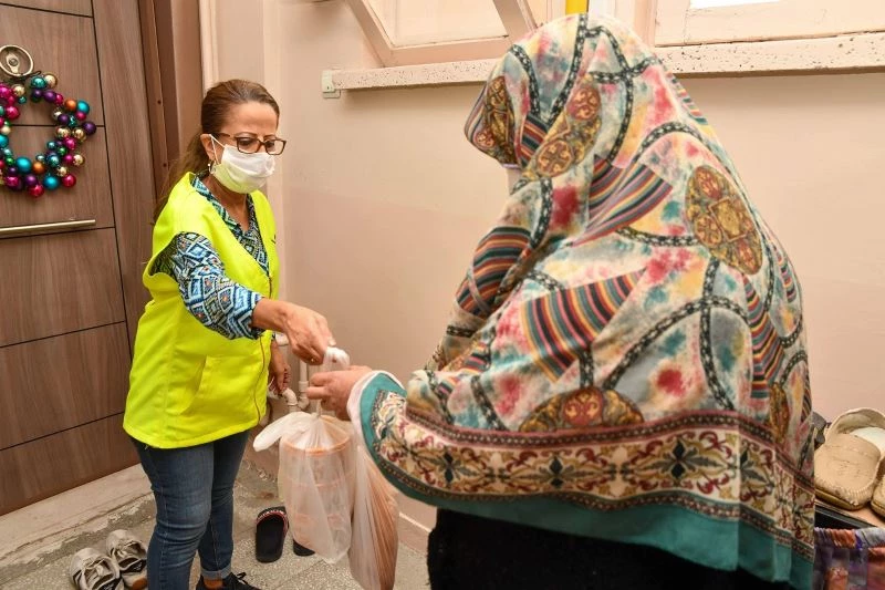 Titizlikle pişiriliyor özenle dağıtılıyor
