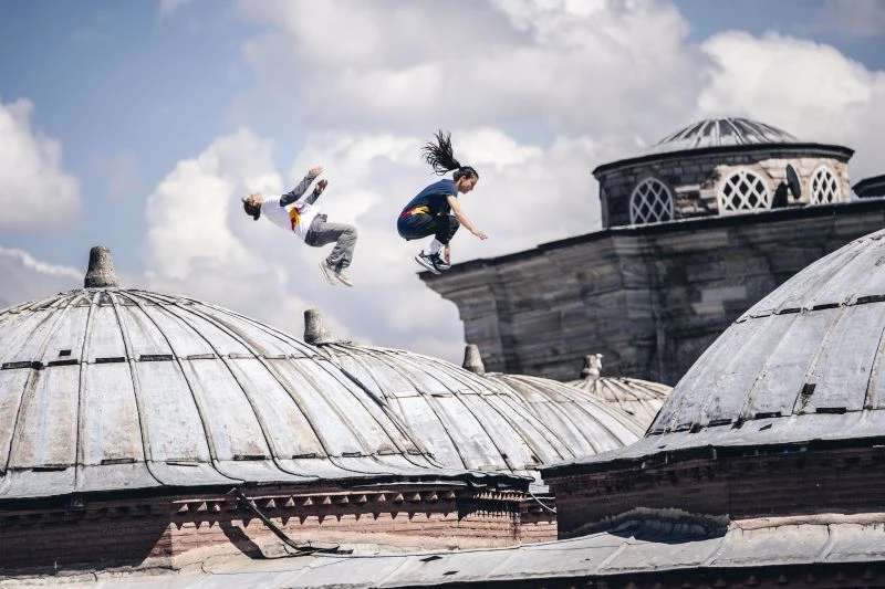 Ünlü sporcular Kapalıçarşı’da şov yaptı
