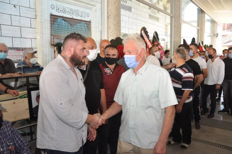 Ayhan Alptekin son yolculuğuna uğurlandı
