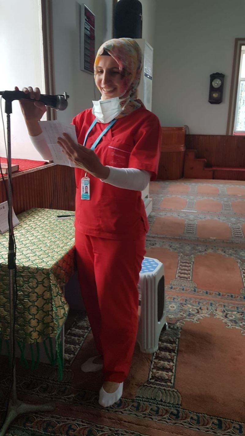 Amasyalı Gülseren hemşire, cami hoparlöründen aşı çağrısı yaptı
