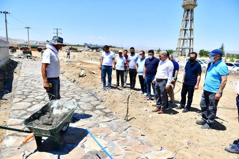 Çınar, açık hava müzesindeki çalışmaları inceledi
