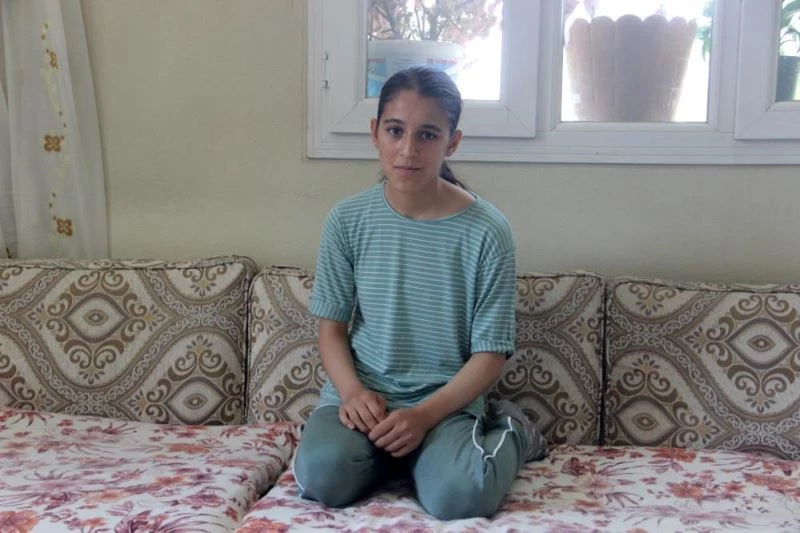 SEY Vakfı, Türkiye’nin konuştuğu Merve Akpınar’a yüzde 100 eğitim ve spor bursu veriyor
