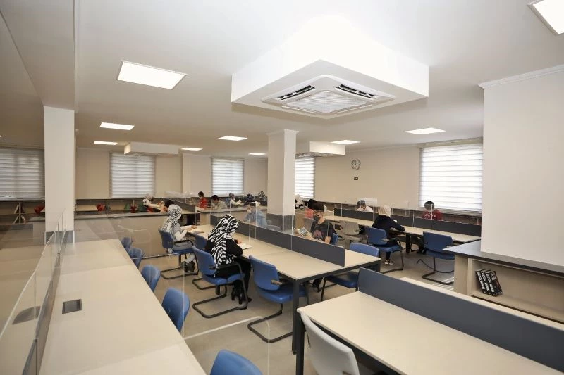 Ali Nacar gençlik kütüphanesi hizmete girdi
