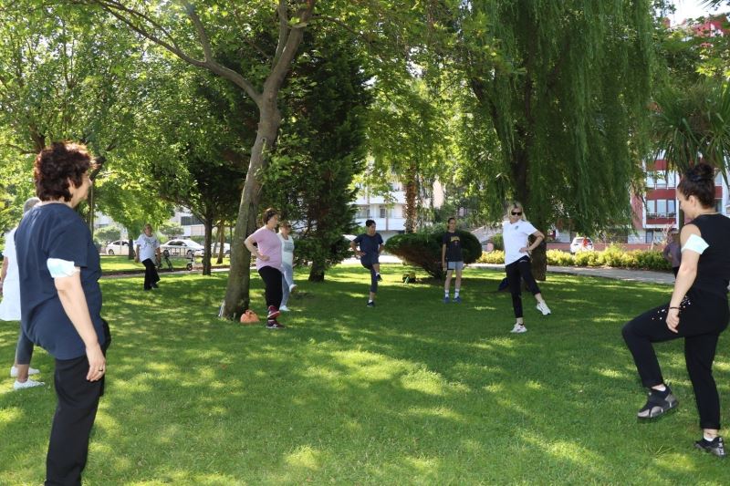 Anne şehir, açık havada spor egzersizlerine başladı
