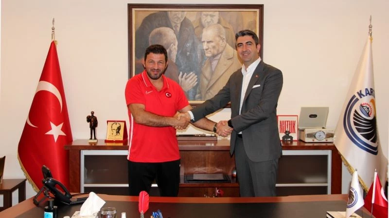 Şampiyon güreşçi Kartal Belediyesi için güreşecek
