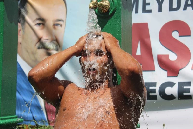 Pehlivanların sıcak havayla zorlu mücadelesi
