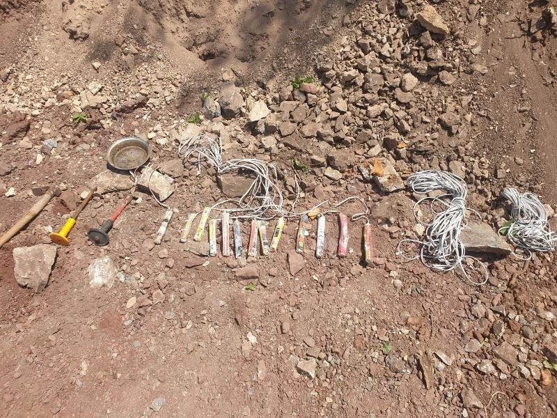 Turgutlu’da 13 dinamit lokumu bulundu
