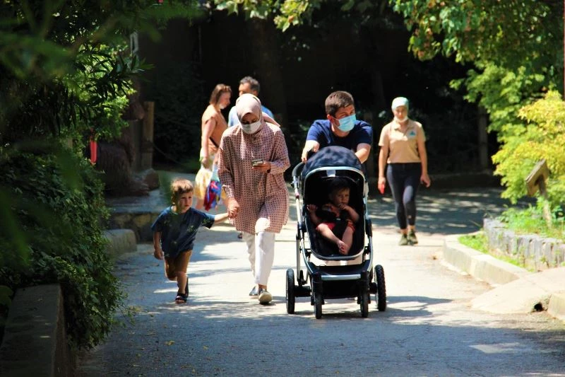 Hayvanat bahçesi kapılarını bu kez Türkiye’nin akciğerleri için açtı
