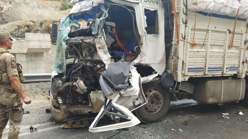 Bitlis-Baykan yolunda trafik kazası: 1 yaralı
