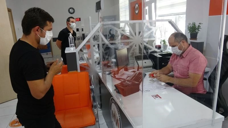 Kimliğini kaybeden adaylar nüfus müdürlüğüne koştu
