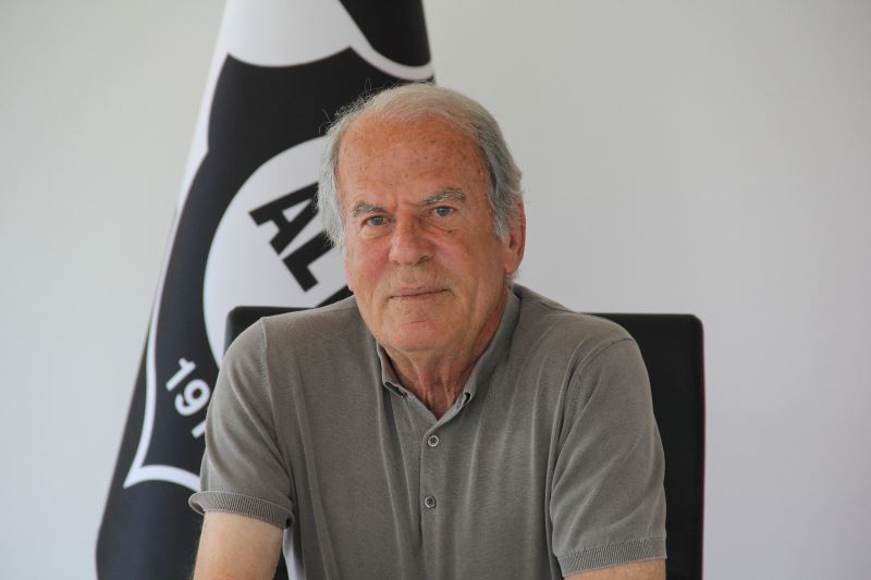 Mustafa Denizli: 