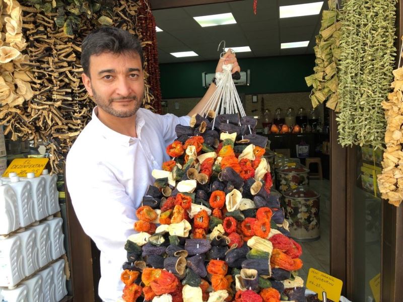 Kuru dolmalık sebzeleri hazır almak hem zahmetsiz hem ekonomik
