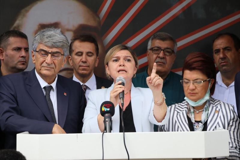 CHP Genel Sekreteri Selin Sayek Böke, partisinin Hatay İl Başkanlığını ziyaret etti