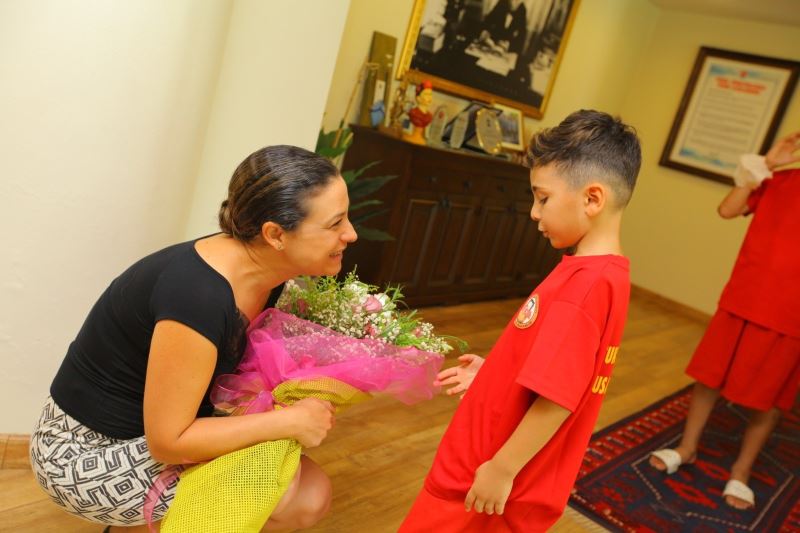 Başkan Sengel, Mardin’den çocukları ağırladı
