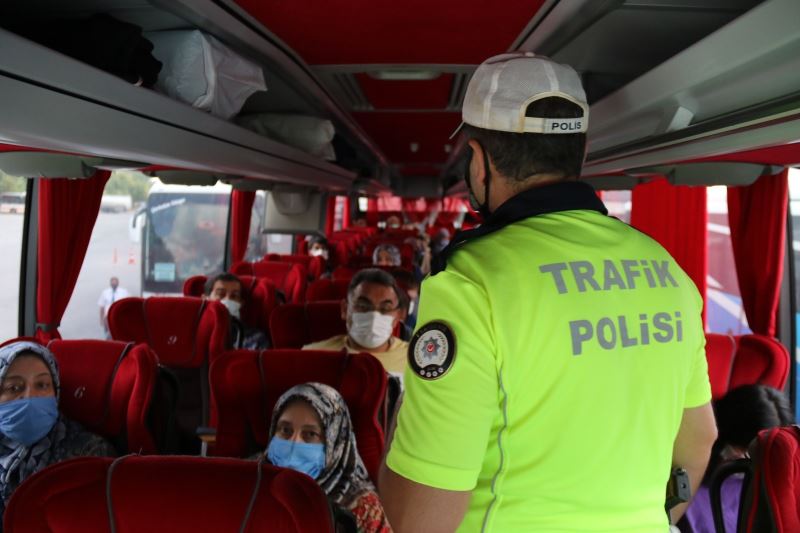 Eskişehir’de trafik ekipleri yolcu otobüslerini denetledi
