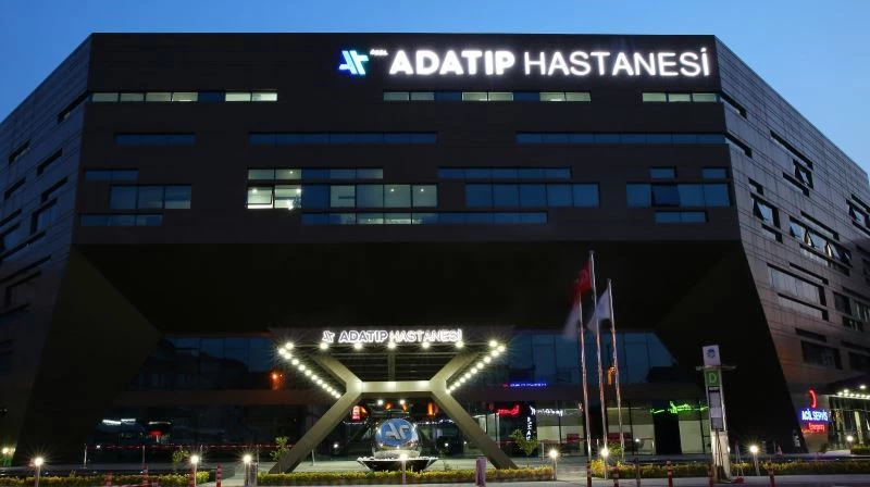 Çalışan anne ve babaları düşünerek gece polikliniği yapmaya başladılar
