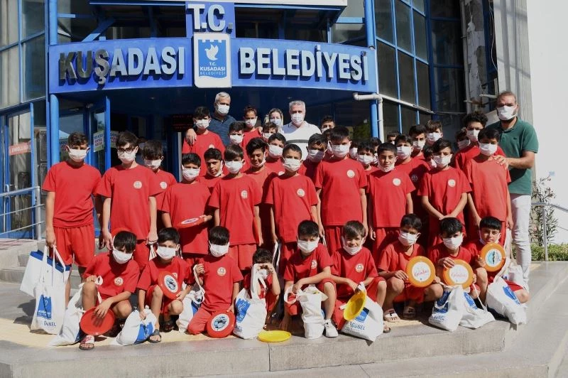 Kuşadası Belediyesi Nusaybinli çocukları misafir etti
