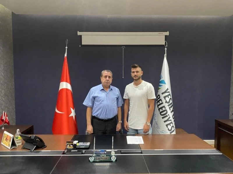 Yeşilyurt Belediyespor genç forvet ile anlaştı
