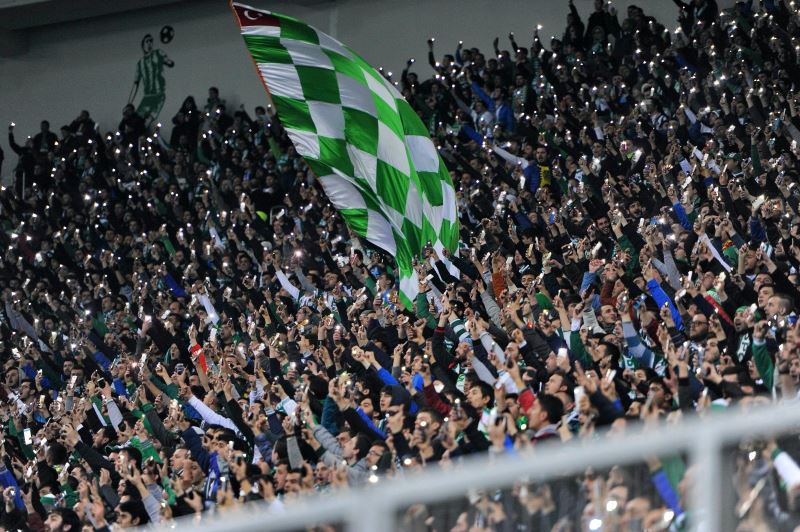 Bursaspor Kulübü, ‘Ayağa Kalk Bursa’ kampanyasından 4 milyon 370 bin TL gelir elde etti
