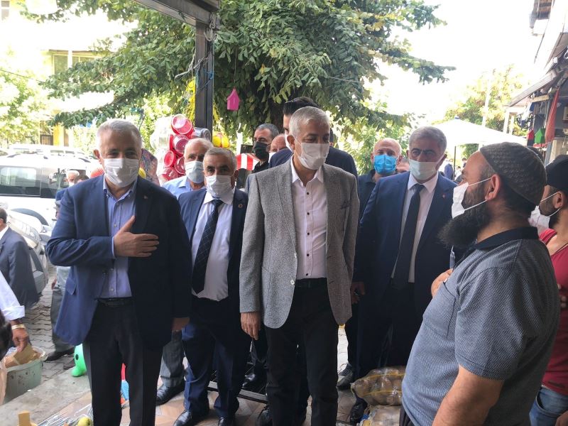 AK Parti heyeti Kağızman’da bir takım ziyaretlerde bulundu
