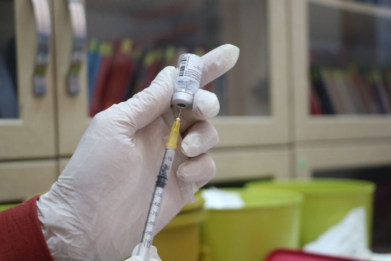 Yoğun bakımda tedavi görenlerin yüzde 95’i aşı yaptırmayanlar
