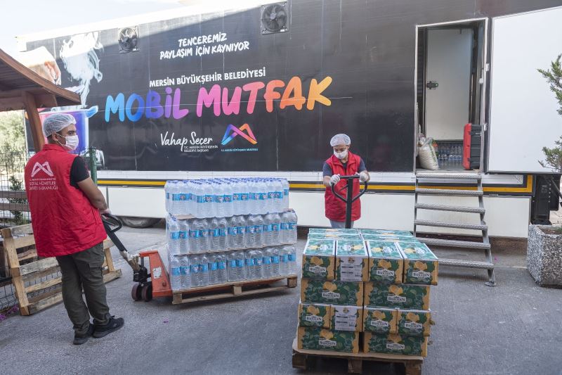 Mersin Büyükşehir Belediyesi Mutfak Tırı selzedelere yemek hizmeti verecek
