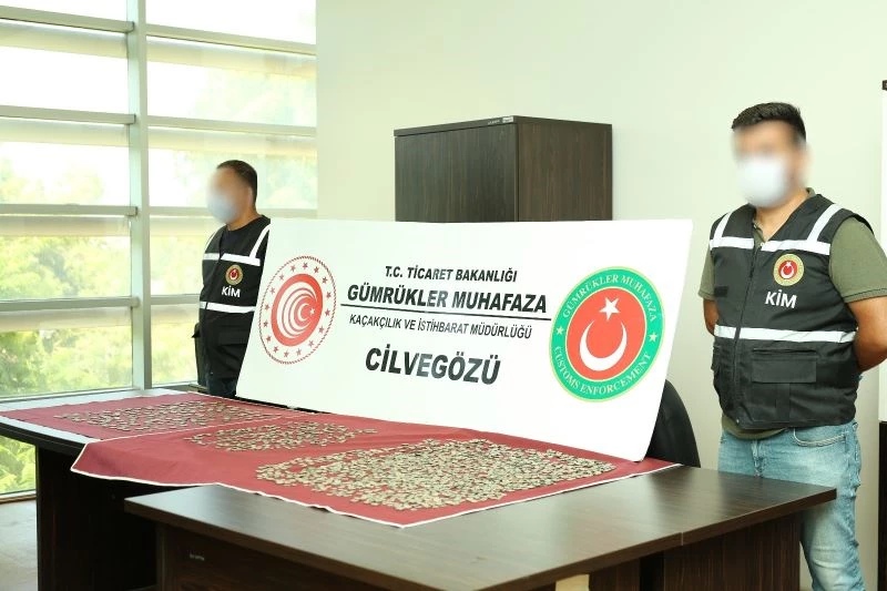 Hatay’da 2 bin 533 adet tarihi sikke ele geçirildi
