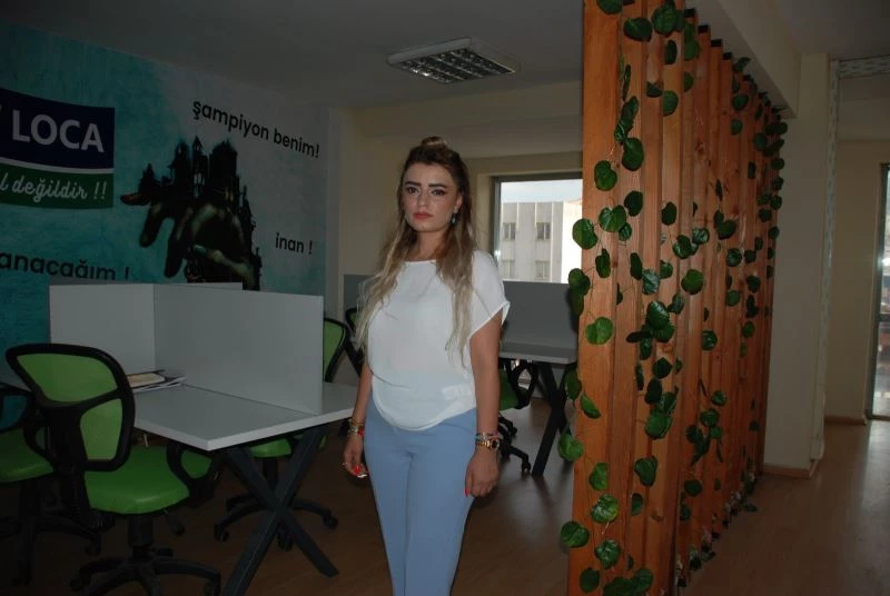 (Özel) Taşınmak istemeyen kiracısını binada mahsur bıraktı
