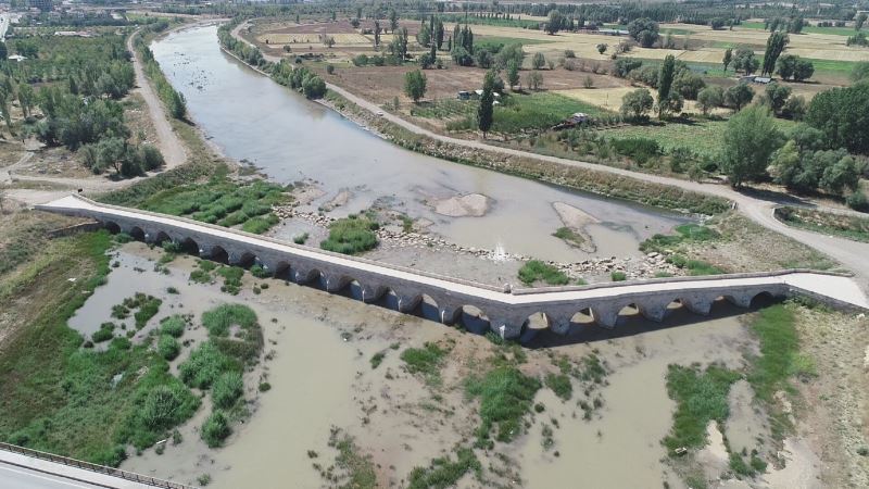 Sivas’ın tarihi köprüleri asırlardır ayakta
