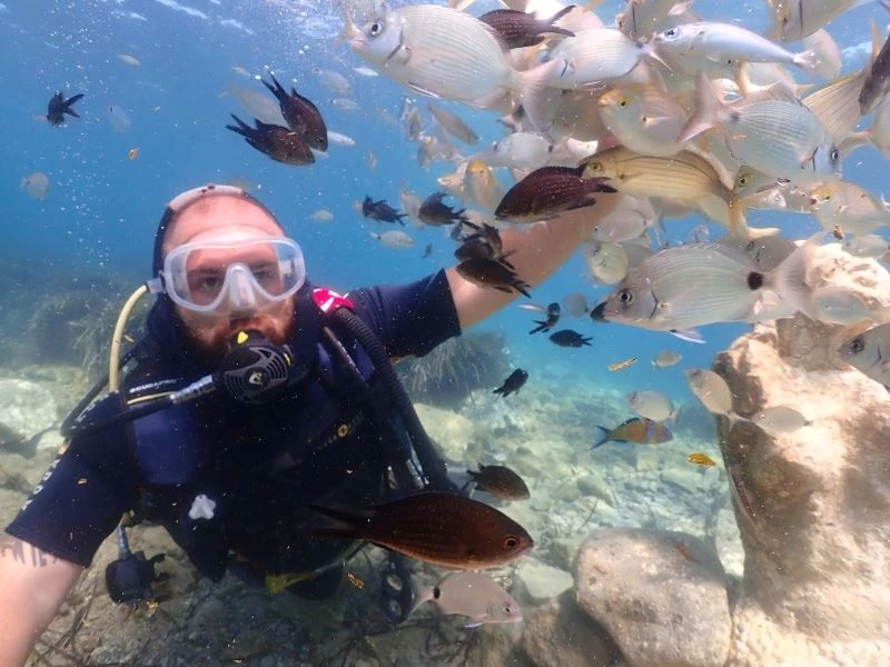 Kuşadası su altı zenginliğiyle dalış tutkunlarını cezbediyor
