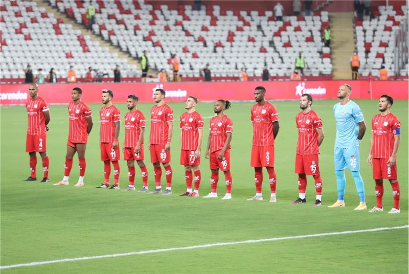 Antalyaspor, kaçan galibiyete üzülüyor
