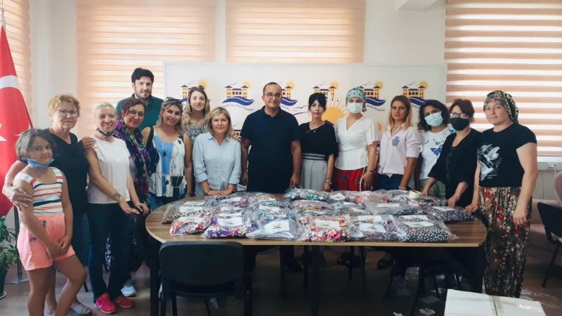 Bandırma’dan yangın bölgesine 300 adet şalvar ve patik
