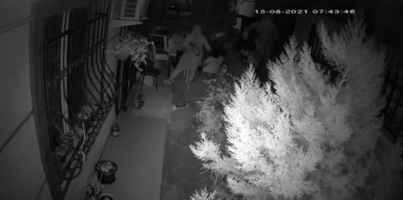 (Özel) Bir şey bulamayınca turşu çaldılar
