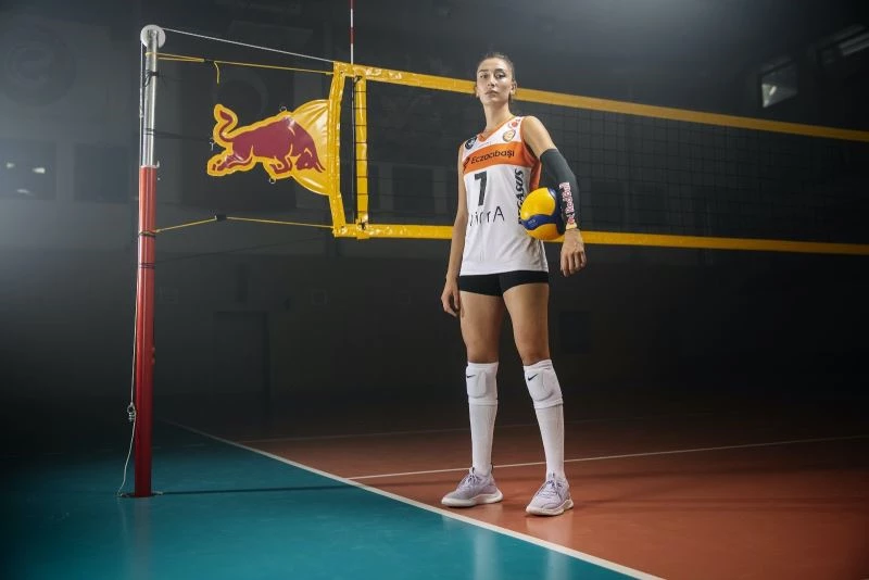 Hande Baladın Red Bull sporcusu oldu
