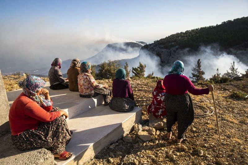 Silifke ve Aydıncık’ta yaklaşık 14 bin hektar alan yandı
