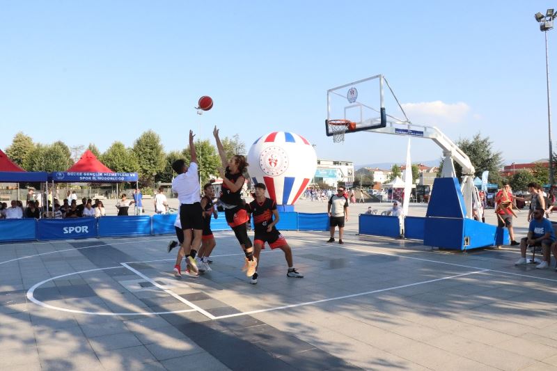 Basketbol aşığı Arif’in hayali gerçek oldu
