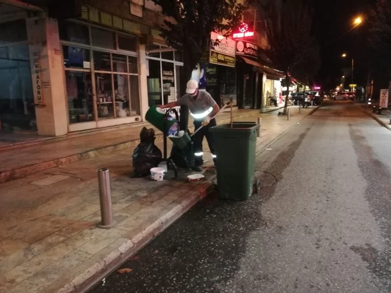 Sabahın ilk ışıklarıyla sahadalar
